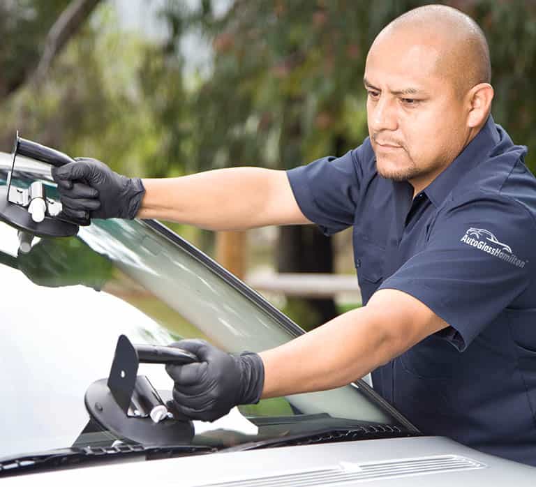 mobile windshield replacement hamilton